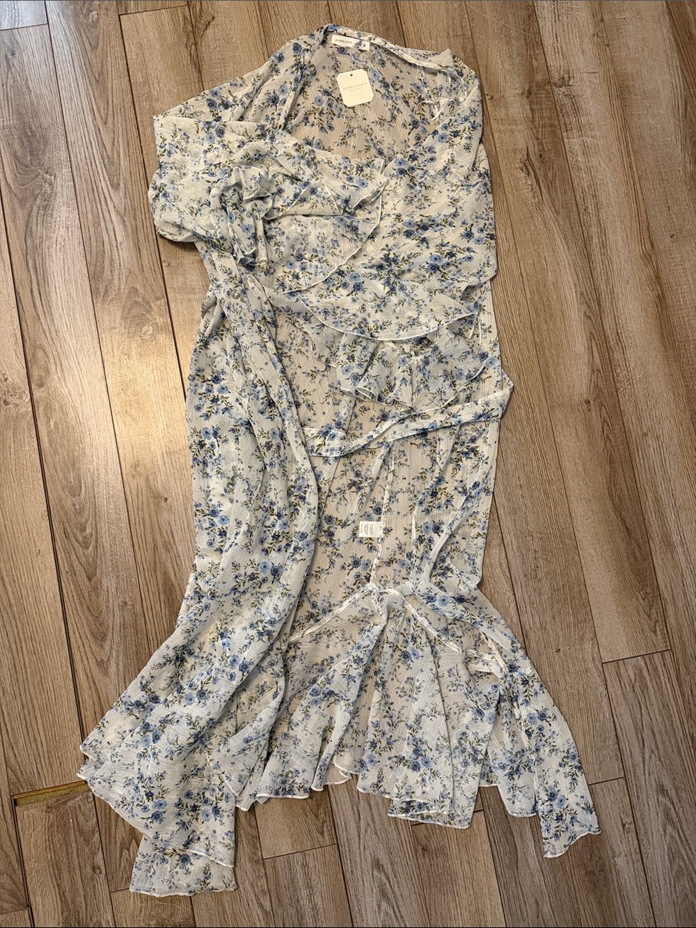 Floral Ruffle Duster - Picture 2 of 8